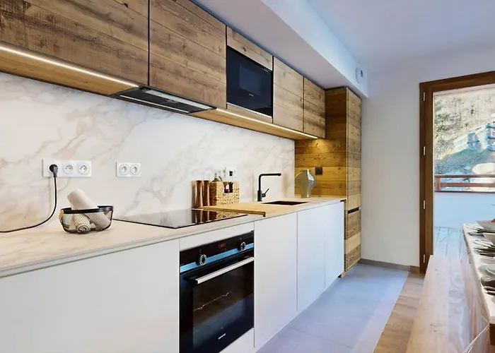 New, Mountain View, Terrace 26m, 8 People