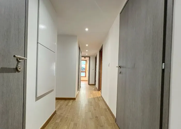 New, Mountain View, Terrace 26m, 8 People Appartement